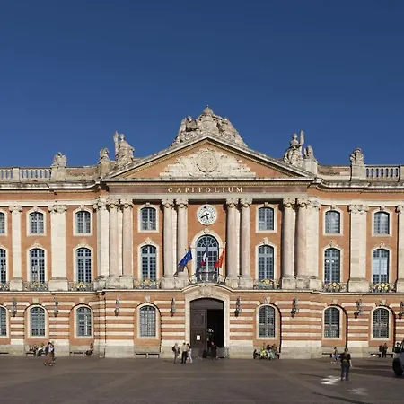Place Du Capitole 2 Duplex